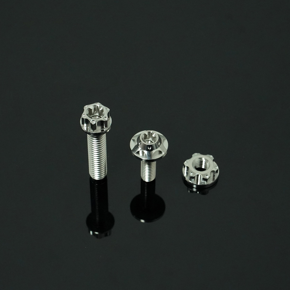 Titanium Oil Cup Bracket-Wire Model